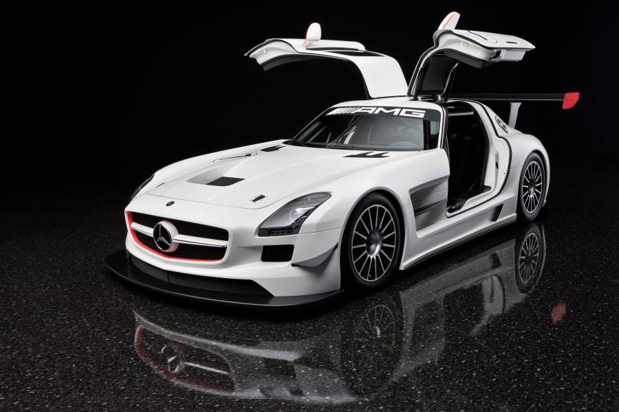  Mercedes-Benz SLS AMG GT3 2010 года  (фото 12 из 47)